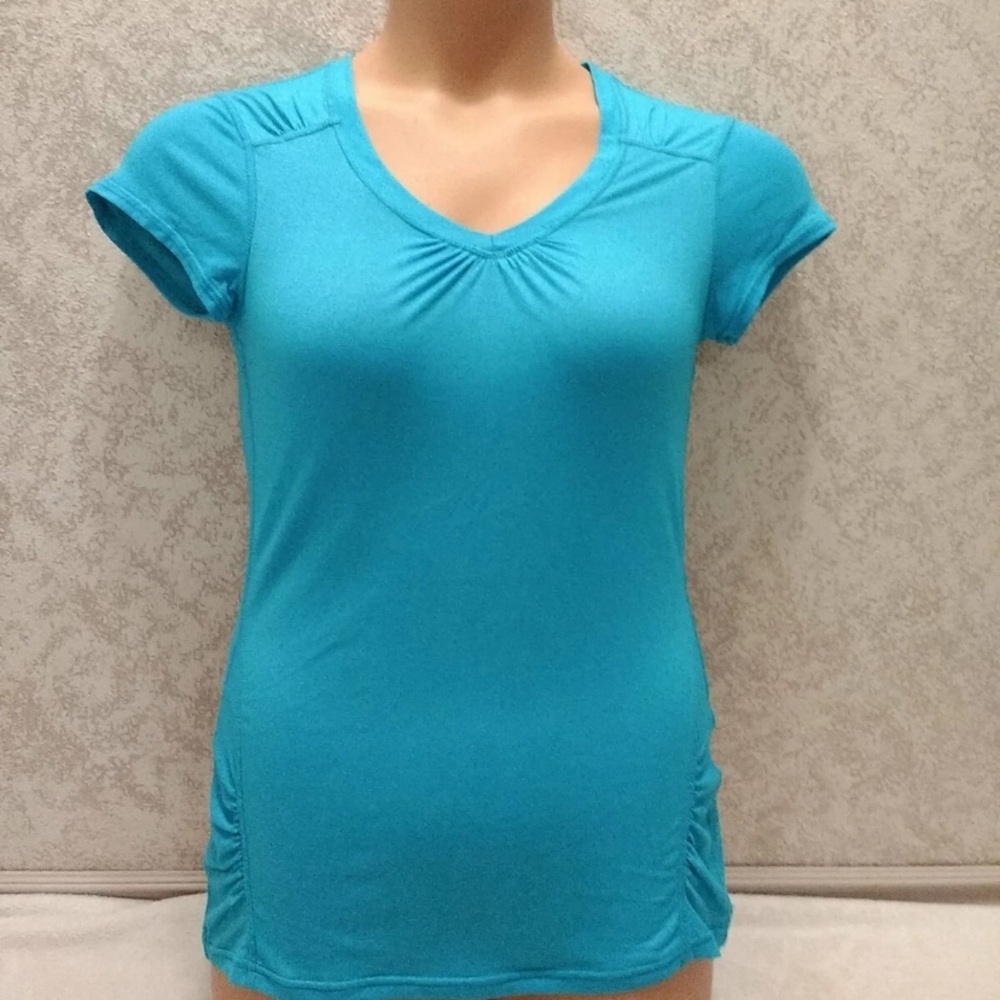 Kirkland Signature Aqua V-Neck Tee